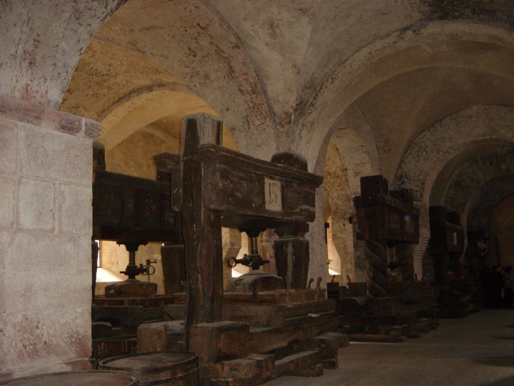2007/04(April-May-Germany-Italy-Scotland)/05(Eberbach Monastery)/1024x768_2007-05-05-23-Eberbach-Monastery.JPG